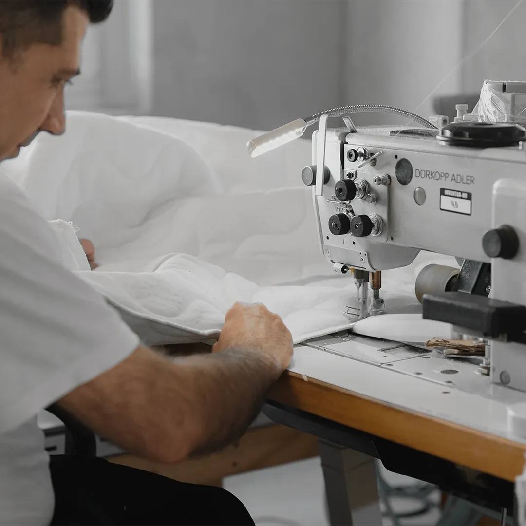 Nähmaschine, Industrie-Nähmaschine, Stoff, Weiß, Nähvorgang