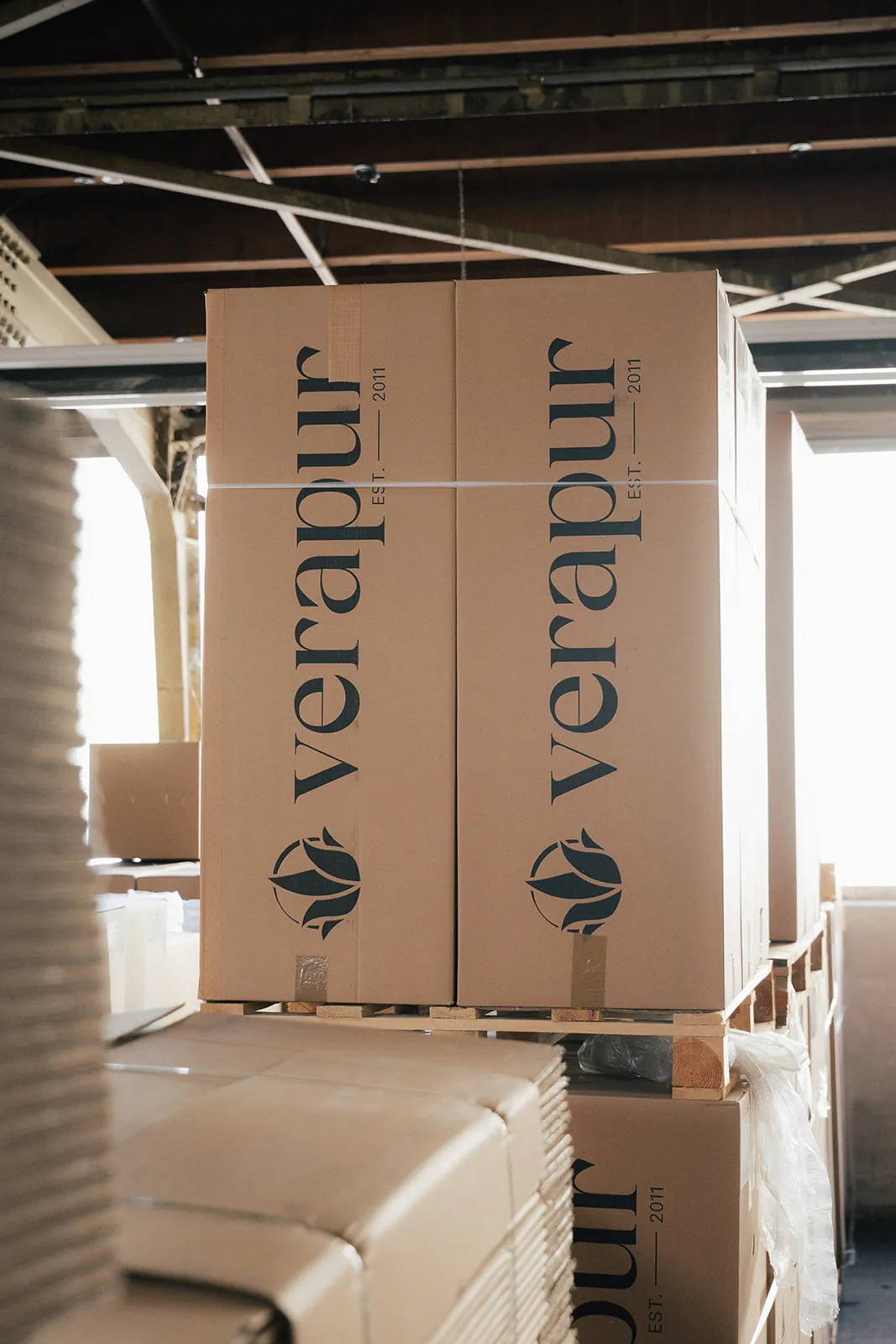 Verapur-Versandkartons auf der Palette, kartonbox, verpackung, kartons, paletten, logistik